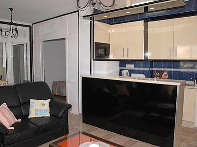 Apartamentos Mediterraneo Nerja Eksteriør billede