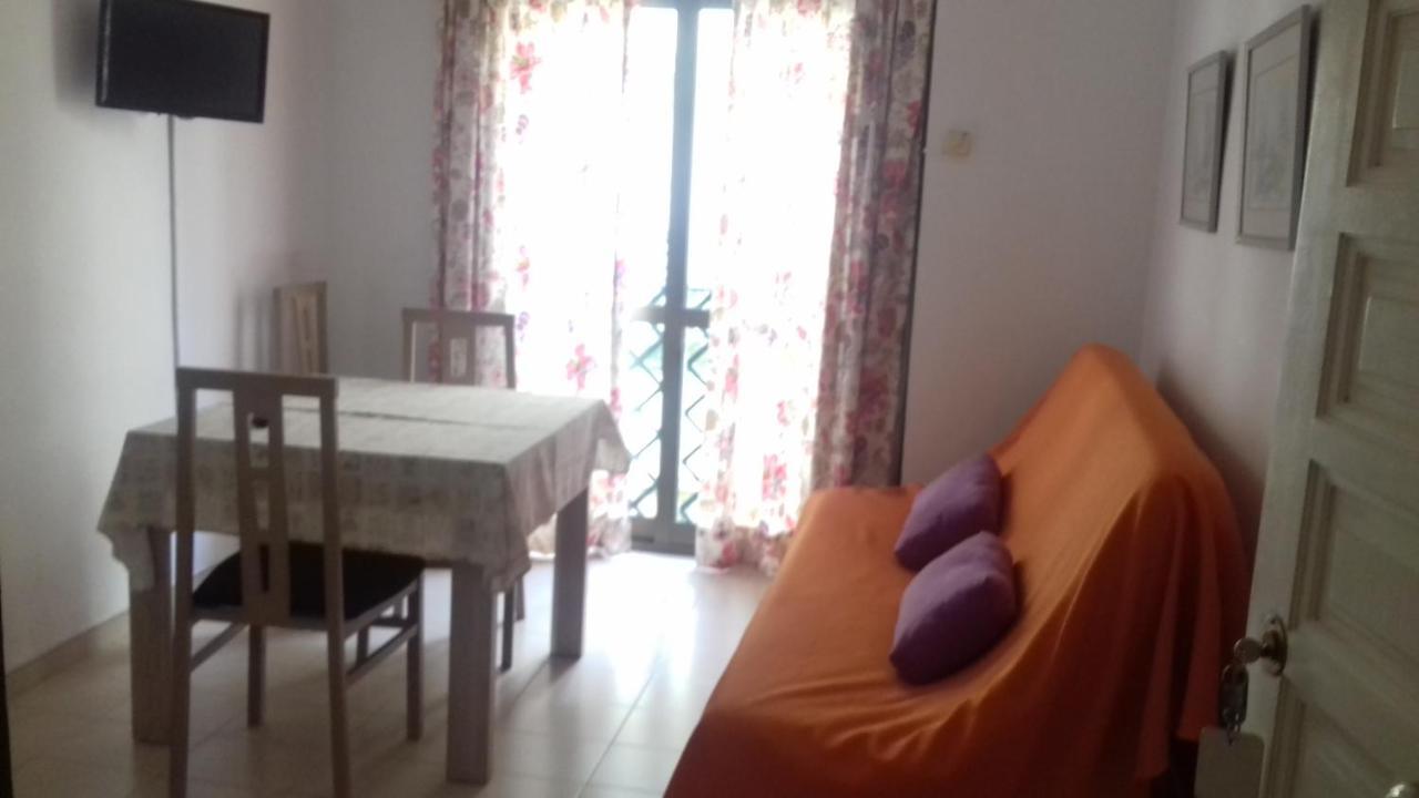 Apartamentos Mediterraneo Nerja Eksteriør billede