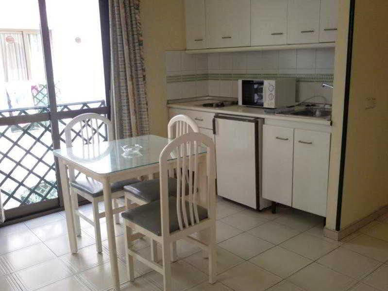 Apartamentos Mediterraneo Nerja Eksteriør billede